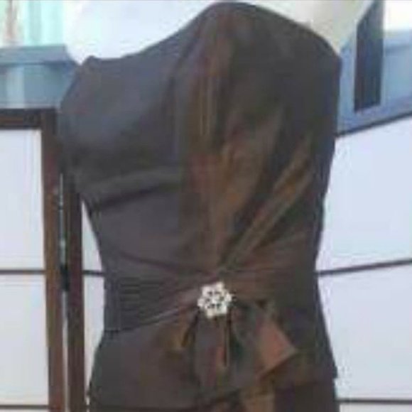 Dress - Picture 1 of 2